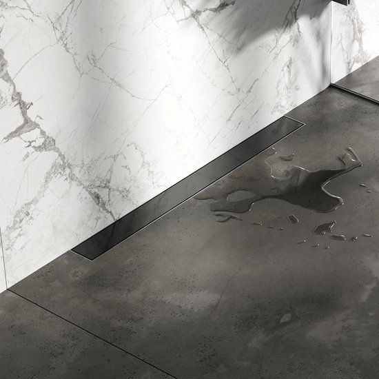 Brauer Douchegoot met wandmontage 7x70 gunmetal geborsteld PVD