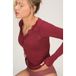 Hunkemöller super soft Kant V-Neck shirt met Cashmere Rood
