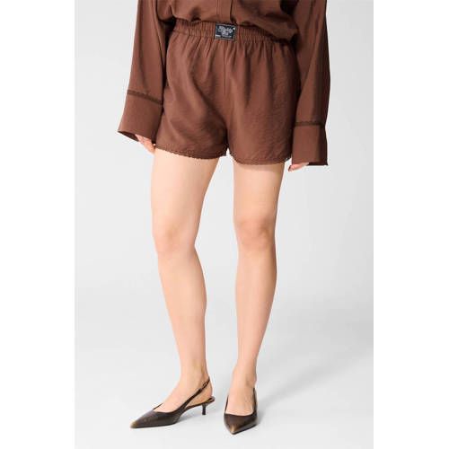 Shoeby Regular Waist Casual Short Bruin