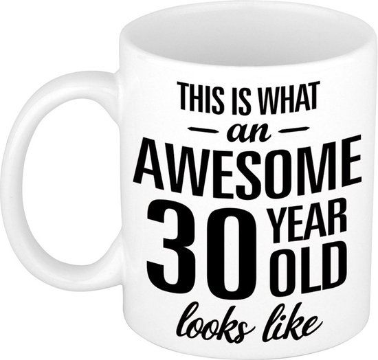 This is what an awesome 30 year old looks like - Mug - 300 ml - White