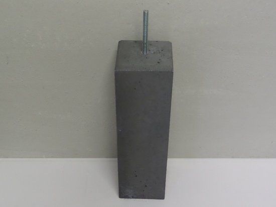 Intergard Betonpoer hoog model met facetrand 170x170mm