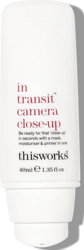 This Works In Transit Camera Close-Up Masker, Moisturizer en Primer in-één