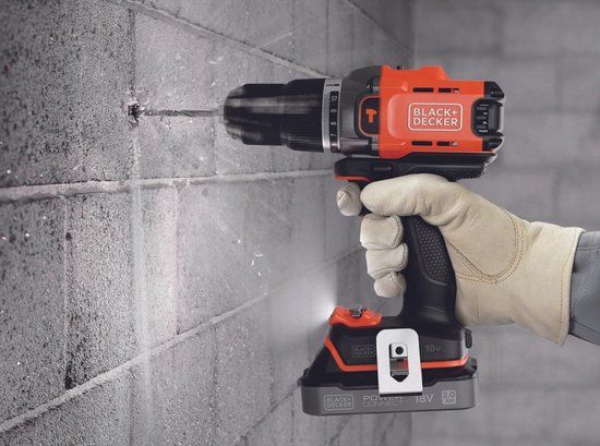BLACK+DECKER BCD383D2TA - 18V Accuboormachine - 24 Aandraaimomenten - 45 Nm - Li-Ion