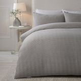 Serene - Zilver Wafel Dekbedovertrek - Dubbel Beddengoed Maat (200 x 200cm) - Soft Touch - Luxe Beddengoed - Rastpatroon Geweven Dekbedovertrek in Zilver - Vierkant Puckered Beddengoed - Lindly