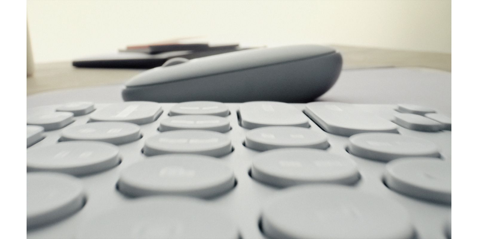 Logitech Pebble 2 Combo - QWERTZ Duits Roze