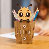 WONDEE Gepersonaliseerde houten penhouder met naam, bijen, bureauorganizer voor kinderen, schoolverjaardagscadeau voor kinderen, bureauaccessoires voor jongens en meisjes