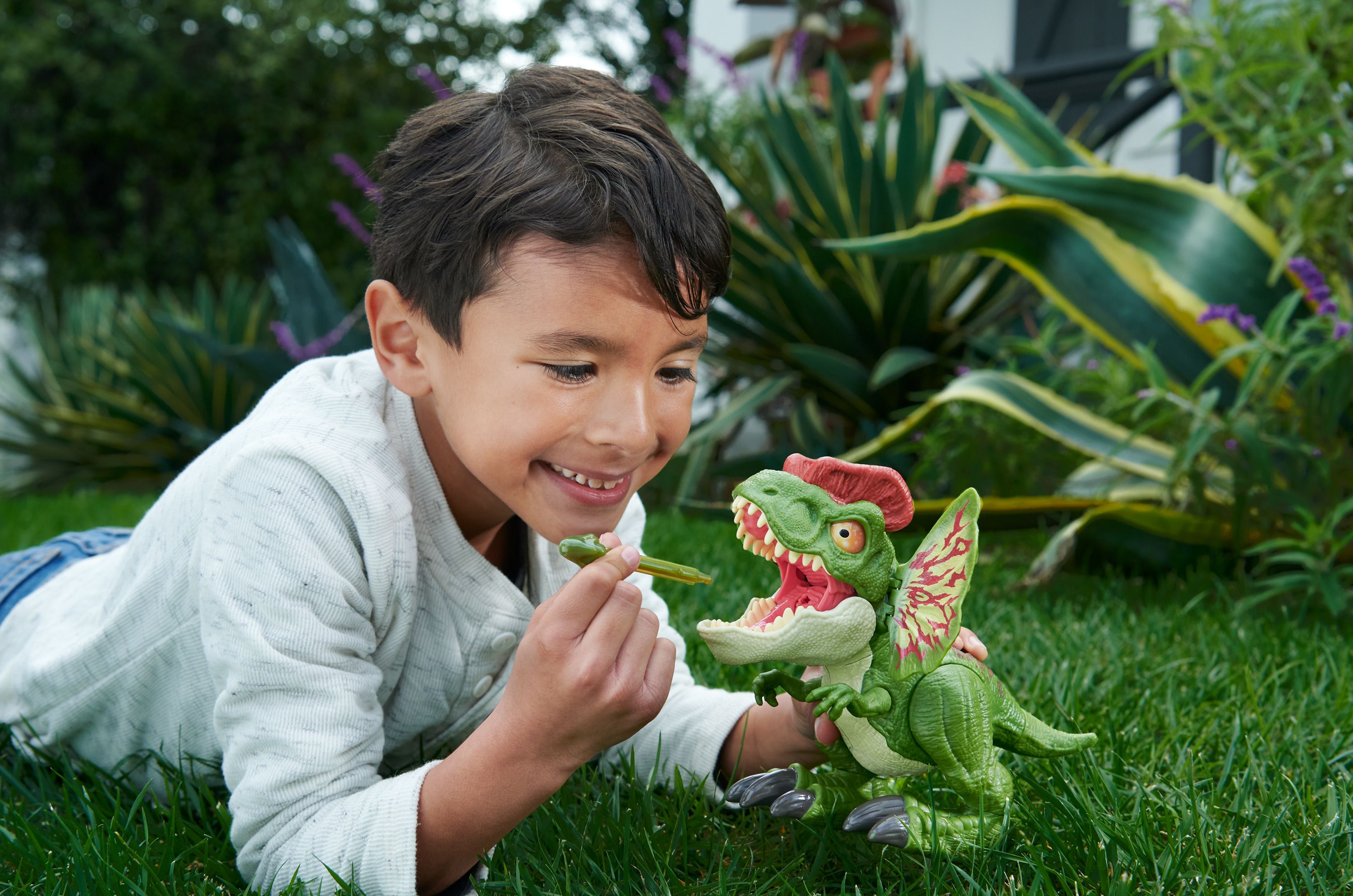 Mattel Jurassic World Ongekooid Felle Start Dilophosaurus Speelgoedfiguur