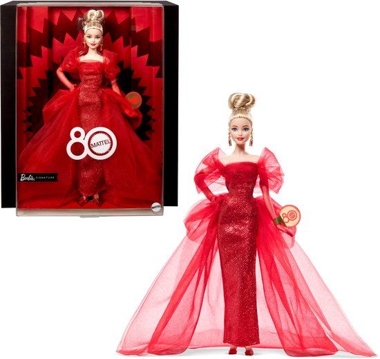 Barbie Signature Pop, Mattel 80ste Verjaardag, verzamelpop in glinsterende japon van rode tule, met lange oorbellen en doorzichtige handschoenen, blond haar, JBJ17