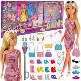 Woopie Royal Lili popmodel styliste de mode avec accessoires