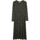 s.Oliver Robe vert / noir