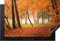 Merkloos KitchenYeah® Inductie beschermer 78x52 cm - Bladeren - Herfst - Bos - Inductiebeschermer voor kookplaat