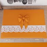 PETTI Artigiani Italiani - Decoratieve afdekking voor de kookplaat, katoen met Sangallo-kant en strikken, 70 x 50 cm, Oranje