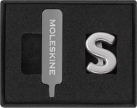 Moleskine - Speld voor notitieboek of agenda - letter S, letter-speld, personaliseer de sluiting met een elastiek, gepersonaliseerde cadeau-ideeën, zilverkleur