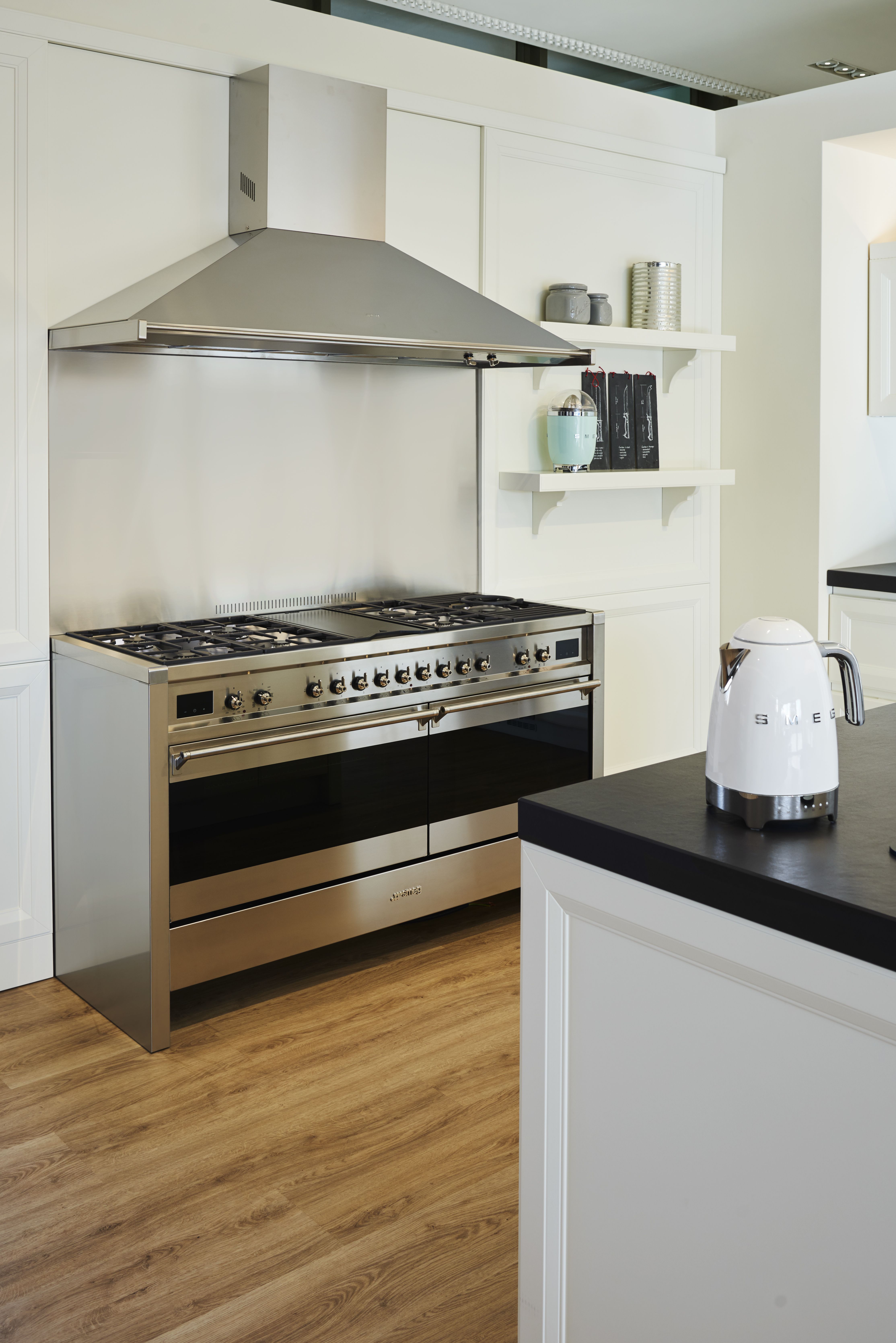 Smeg KLF04WHEU Waterkoker - 1.7L - Wit - 2400W