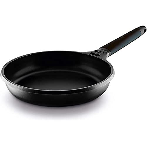 Castey 4-I30 pan - 30 cm - zwart