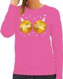 Bellatio Decorations Bol Foute kersttrui - sweater - roze - met gouden Kerst Ballen borsten - voor dames - kerstkleding / christmas outfit S