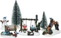 Lumineo Decoris Kerstdorp accessoires - 7delig - figuurtjes/poppetjes en kerstboompje - polyresin - beeldjes