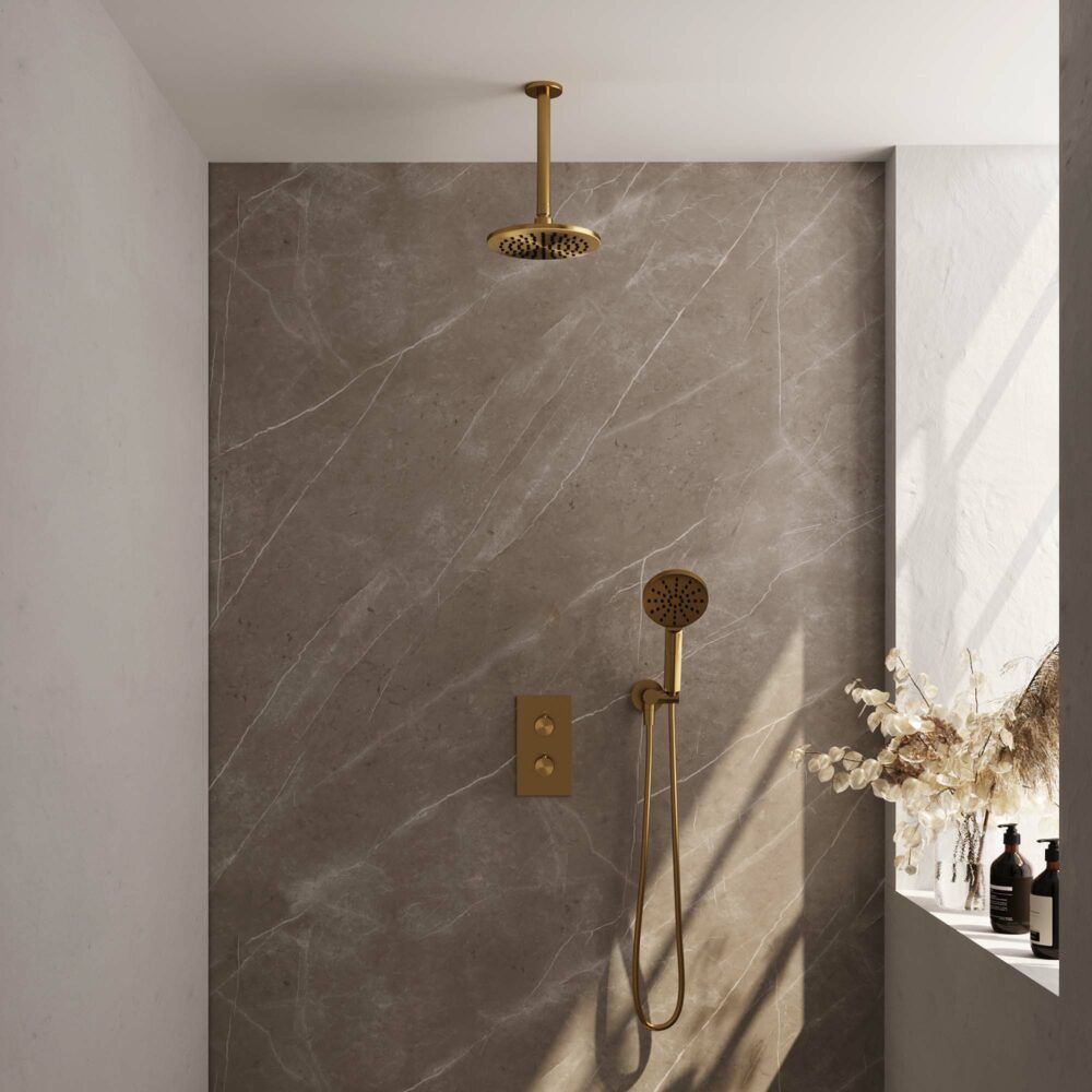 Brauer Gold Carving thermostatische inbouw regendoucheset met 2-weg omstel 20cm plafondarm met 20cm ronde hoofddouche 3 standen ronde handdouche 150cm gladde doucheslang met aansluitbocht en handdouchehouder Goud geborsteld PVD 5-GG-131