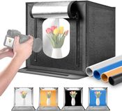 NEEWER 50 W Upgraded Photo Studio Light Box, 60 x 61 cm draagbare opvouwbare foto-lichtbak, 4 achtergronddruppels, 5600 K, 160 leds, 5200 lx/0,5 m, dimbaar, fotobooth schiettent voor sieraden