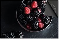 Dietrix Inductie Beschermer - 78x52cm - Groente en Fruit - Bramen en Frambozen