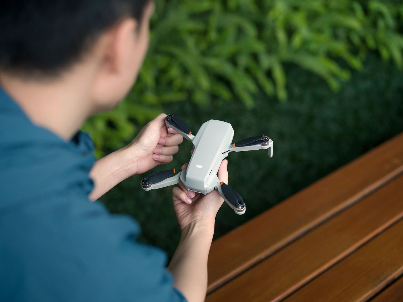 DJI Mini 4K Fly More Combo - Quadcopter Drone with 4K Camera, 4 Propellers, and 31 min Flight Time
