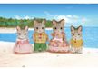 Sylvanian Families Famille de tigres, 4 figurines, articulées, habillées, pour enfants à partir de 3 ans