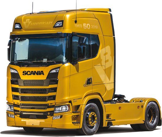 Italeri 1:24 Scania S730 V8 Highline Truck 4x2 Plastic Model Kit - ITA3927