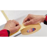 tesa Maler Krepp 4322 Papierabdeckband, 15 mm x 50 m