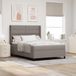 Prolenta Maison Exclusive Lit boxspring exclusif avec matelas et oreillers, tête de lit en tissu taupe, dimensions 190 x 140 cm