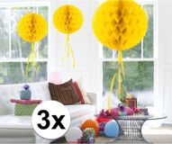 Merkloos / Sans marque Folat Bv Decoratie bol - 3x - geel - 30 cm - crepe papier - versiering - honeycumbs - hangdecoratie