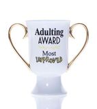Boxer Gifts MU3091 Adulting Award Trofee vormige nieuwigheid mok | Grappig cadeau voor verjaardag Kerstmis afstuderen geheime kerstman, keramiek, 10 Fluid_Ounces