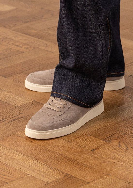 Manfield Heren Beige Suède Sneakers Maat 40