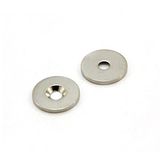 Verzonken Magneet Expert Verzonken stalen schijf voor het gebruik van magneten, Hang Artwork of Noticeboards - 20mm dia x 2mm dik x 4mm gat - Pack van 10