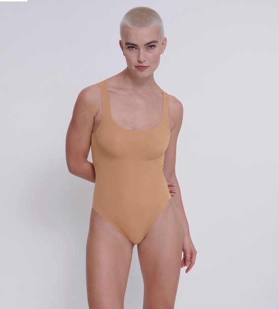 Sloggi Zero feel body 2.0 - Naadloze body dames - S - Beige.