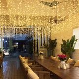 Merkloos Kerstverlichting Lichtgordijn 4x06m 144LEDs Warm Wit IP44 Waterdicht Binnen-buiten Koper Transparant Snoer Knipperfunctie Koppelbaar LED