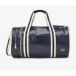 Fred Perry Classic Barrel Bag L7255 635 Marineblauw