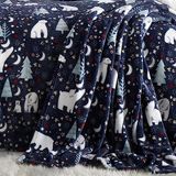 Fusion - Marineblauwe kerstdeken (120 x 150 cm) - Winter Wonderland deken - Arctische dier ijsbeer fleece plaid - Kerst fleece deken - superzacht en gezellig fleece - Snuggy