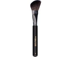 Make-up Studio Rougepenseel schuin no.2