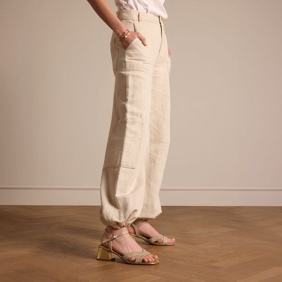 Manfield - Dames - Gouden leren sandalen met hak en glitters - Maat 39