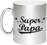 Bellatio Decorations Super papa tekst cadeau mok / beker - zilverkleurig - Vaderdag - 330 ml