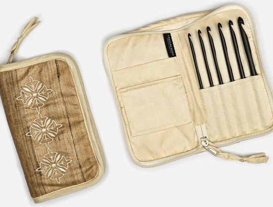 Lantern Moon Radiance haaknaaldenset van Eikenhout in Beige, Wit, Zwart