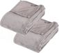 Atmosphera Fleece deken of plaid harig - 2x - lichtgrijs - 130 x 180 cm - polyester - Bankdeken - Fleece plaid