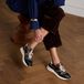 Manfield - Femme - Baskets en cuir noir avec détails métalliques - Taille 38