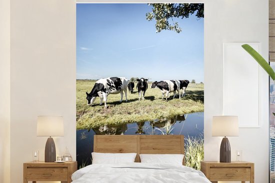 Nr1Wallpaper Behang - Fotobehang Koeien - Water - Reflectie - Breedte 180 cm x hoogte 280 cm