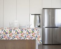 GEMITEX Traditioneel tafelkleed, pluche, gewaxt, waterdicht en vuilafstotend, motief 4133 bloemen Sanremo, ideaal voor rechthoekige tafels voor 6/8 personen, 140 x 180 cm, gemaakt in Italië