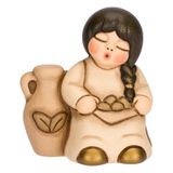 THUN Meisje met olijven van keramiek klassieke kerststal, beige - klassieke | keramiek