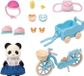 Sylvanian Families Figurine de fille panda, Vélo avec remorque, Patins à roulettes, Accessoires, 3 ans et plus