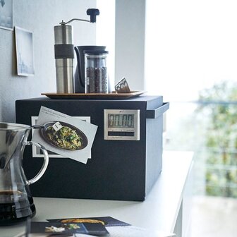 Yamazaki Tower Broodtrommel - Zwart