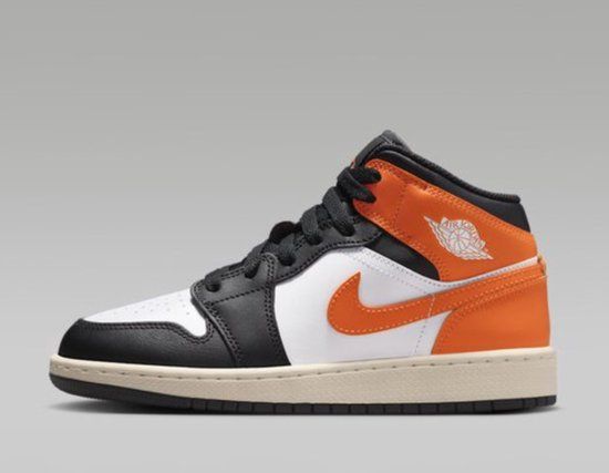 Nike Air Jordan 1 Mid (GS) - Zwart/Oranje - Unisex - Maat 38,5