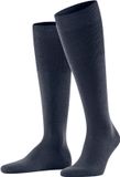 FALKE Airport lang eenkleurig wol katoen kniekousen heren blauw - maat 49-50